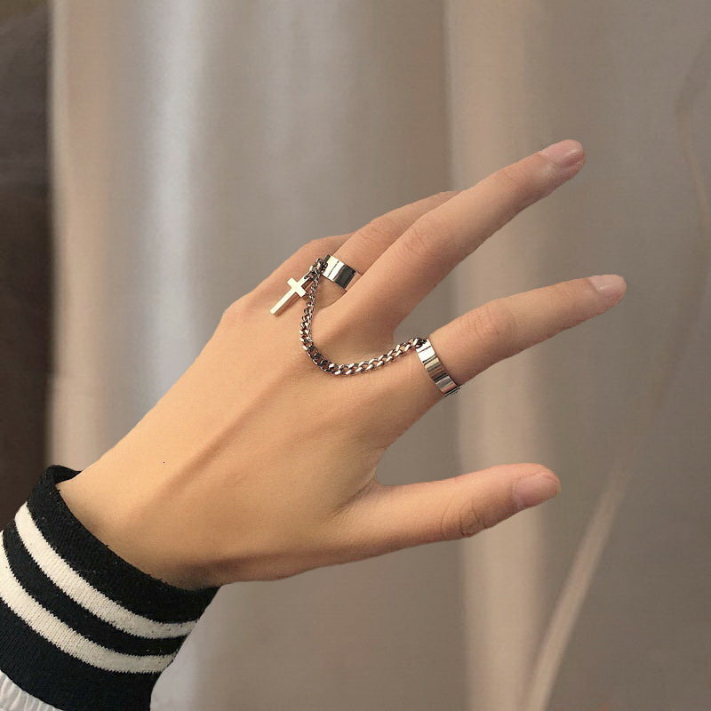 Siamese Chain Ring